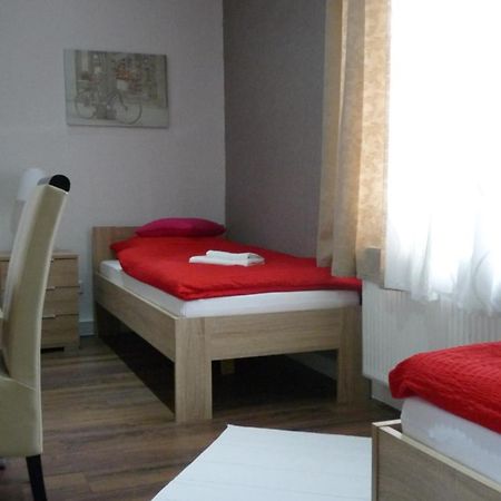 Hotel Rodizio Ug Вольфсбург Экстерьер фото